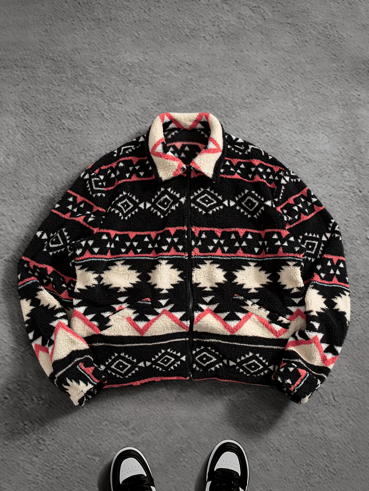 Men's Relaxed Plush Fleece Jacket with Pointed Lapels and Welt Pockets