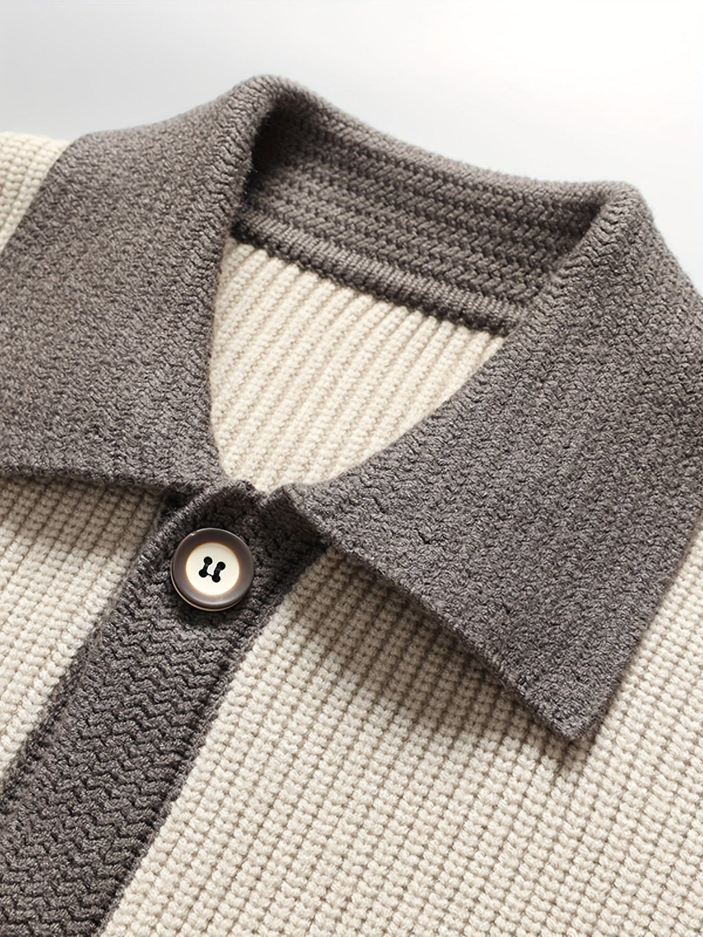 Men's Smart-Casual Rib Cardigan with Pointed Contrast Collar