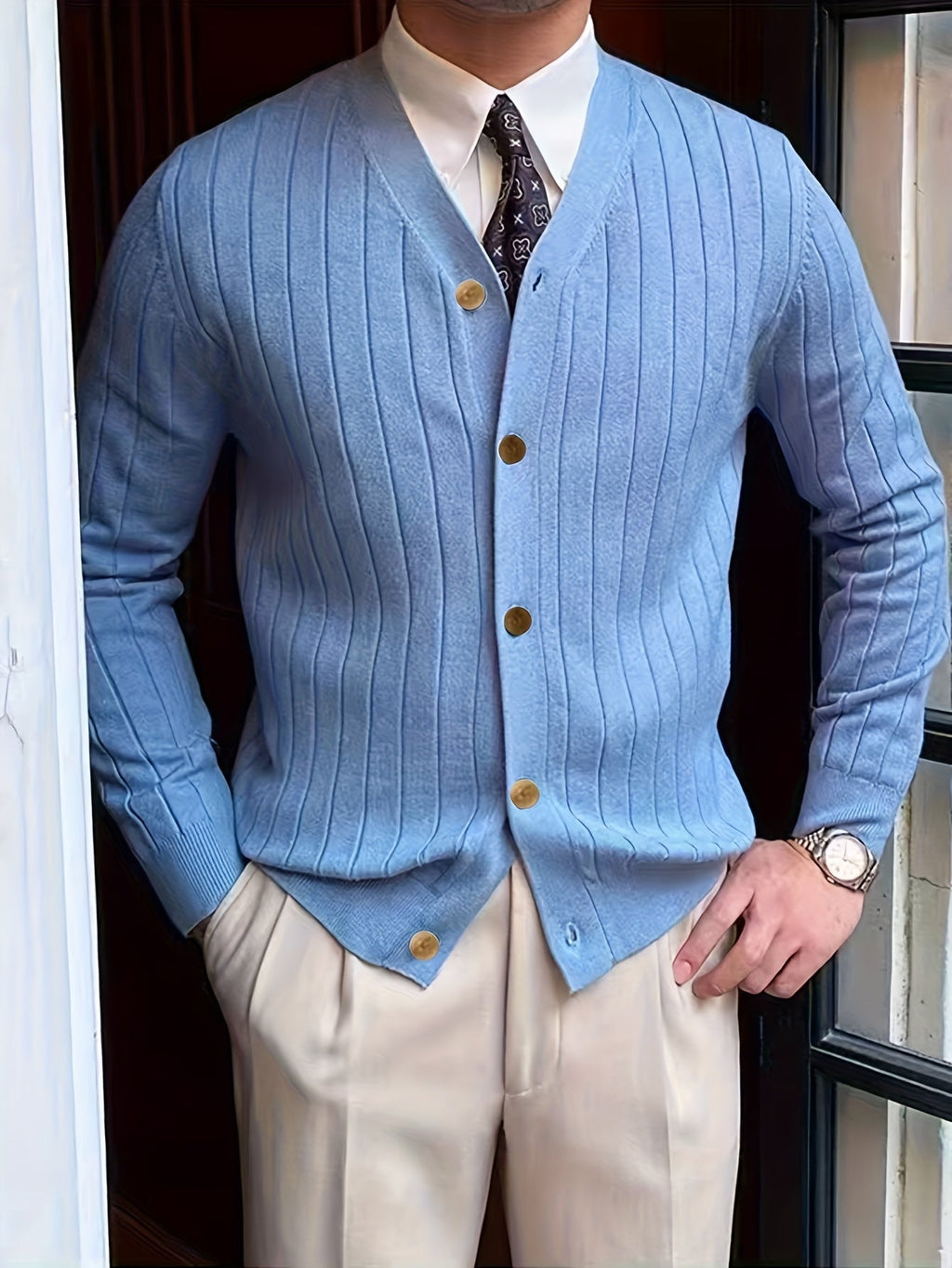 Men's Relaxed Knitted Cardigan with Button Front for Cool Evenings