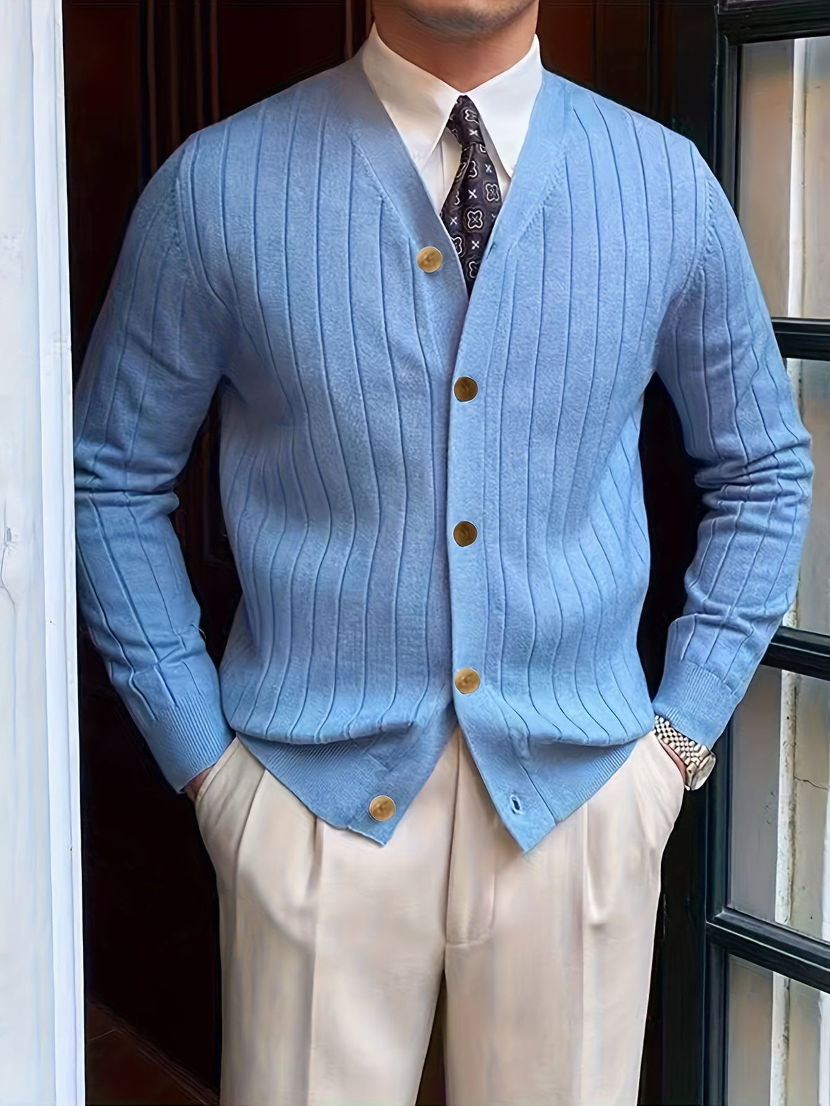 Men's Relaxed Knitted Cardigan with Button Front for Cool Evenings