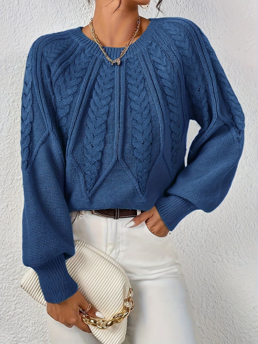 Women's Everyday Raglan Cable-Knit Jumper with Round Neckline