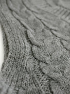 Women's Sleeveless Cable Knit Layering Slipover with V-Neck