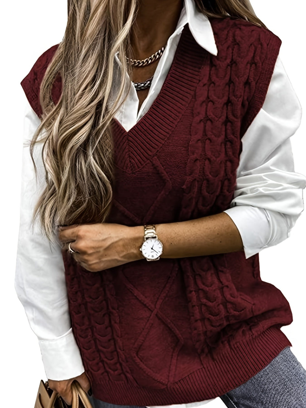 Women's Sleeveless Cable Knit Layering Slipover with V-Neck