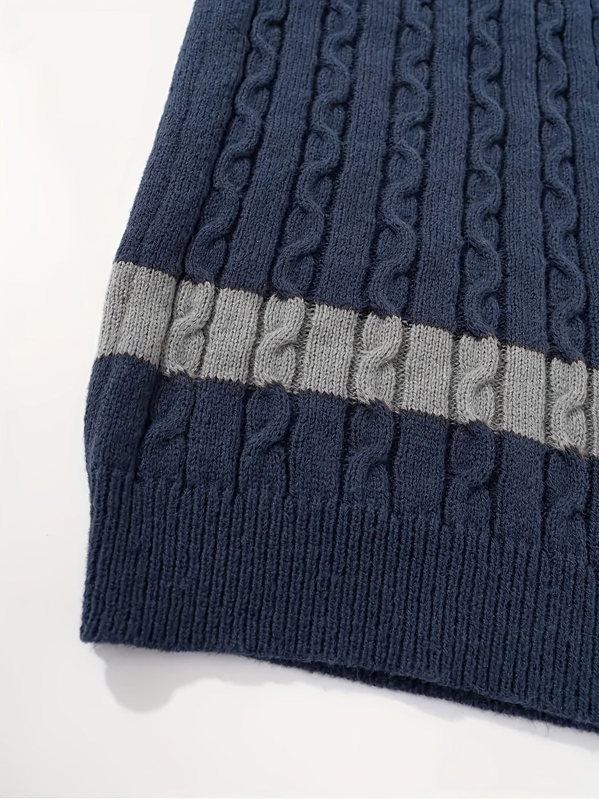 Men's Contrast-Panel Cable Knit Jumper