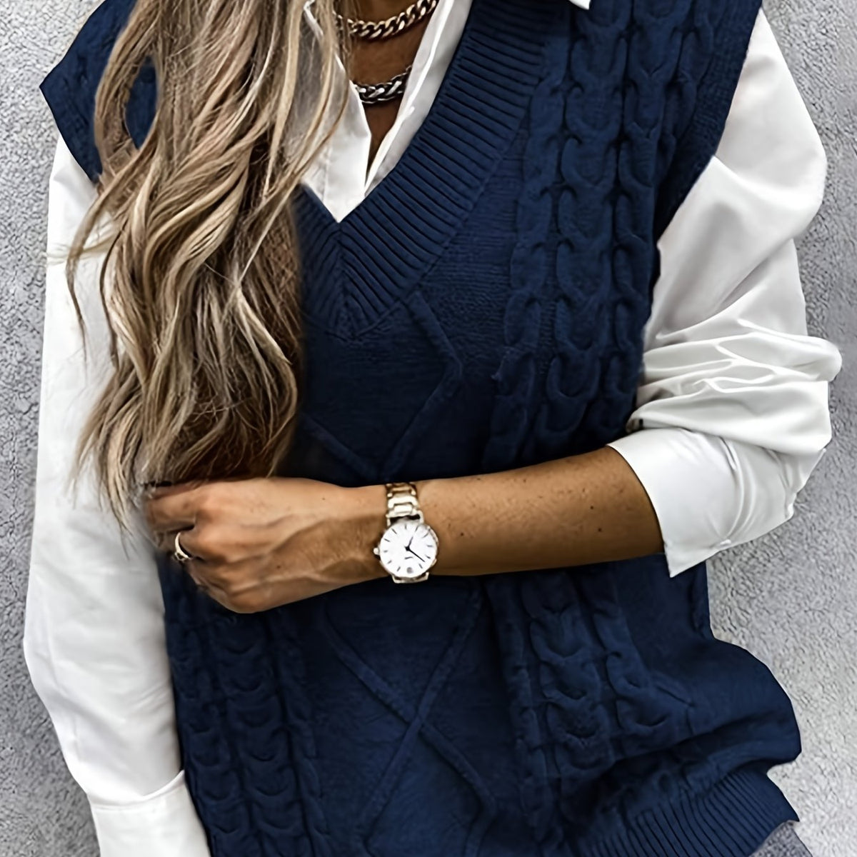 Women's Sleeveless Cable Knit Layering Slipover with V-Neck - Navy