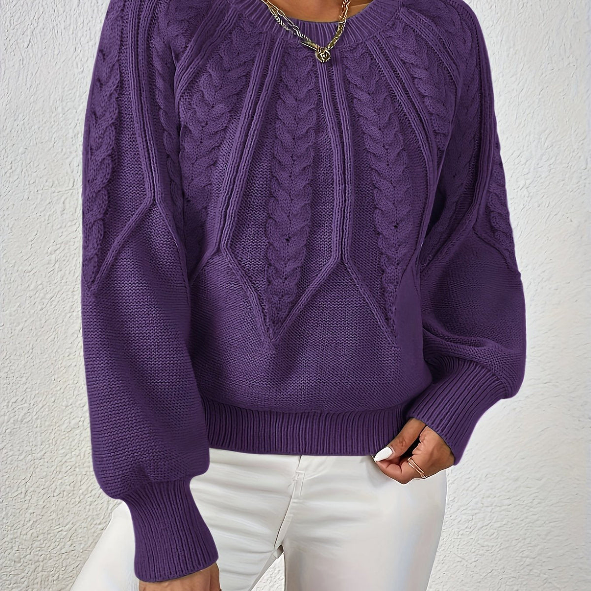Women's Everyday Raglan Cable-Knit Jumper with Round Neckline
