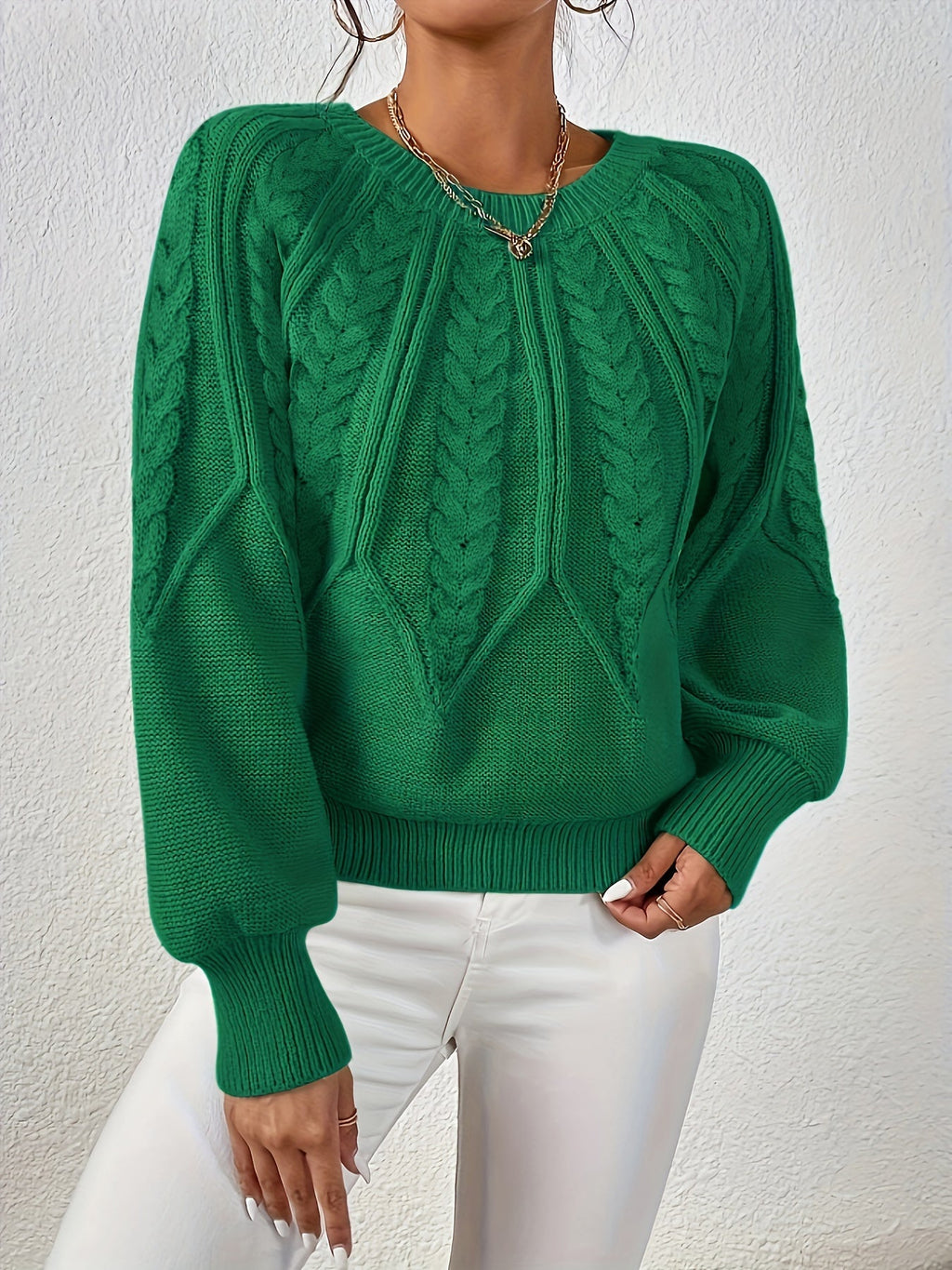 Women's Everyday Raglan Cable-Knit Jumper with Round Neckline
