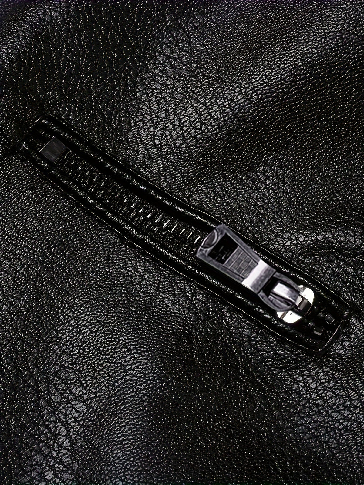 Men's Timeless Zip-Pocket Biker Jacket for Cool Days