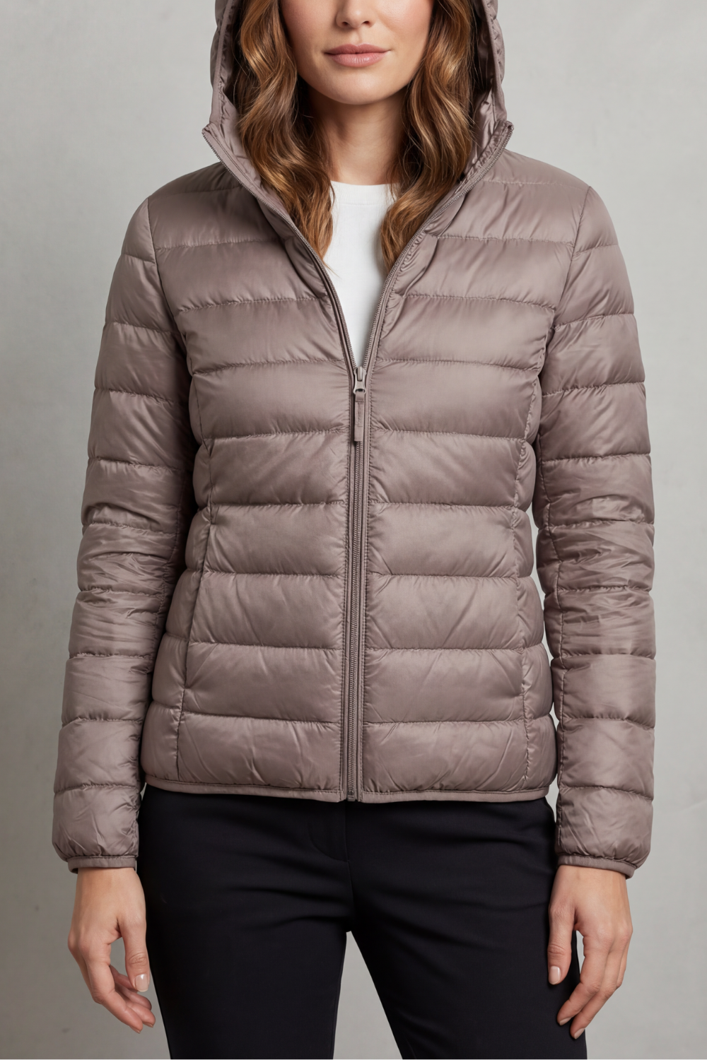 Women's Foldaway Ultralight Hooded Puffer for City Breaks - Champagne