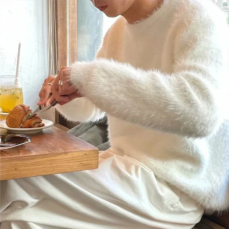 Men's Oversized Drop-Shoulder Longline Pullover in Fuzzy Knit