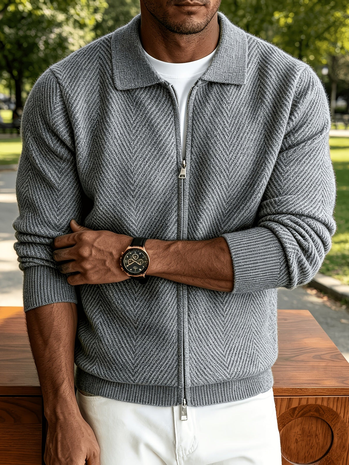 Men's Polo Collar Zip-Up Knit Jacket in a Chevron Pattern - Grey
