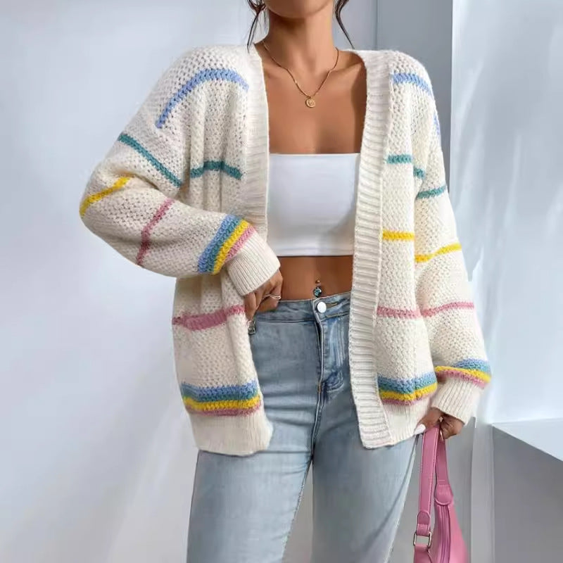 Women's Chunky Printed Cardigan in a Roomy Open-Front Cut - White/Blue