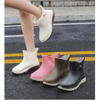 Women's Waterproof Rubber Wellies in Lined and Unlined Styles