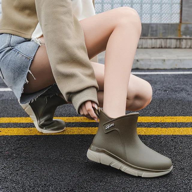 Women's Waterproof Rubber Wellies in Lined and Unlined Styles - Dark Green