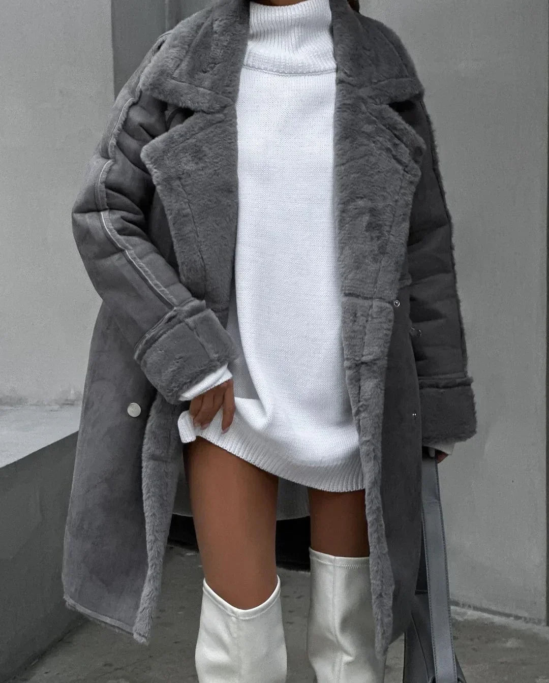 Women's Relaxed Double-Breasted Faux Fur Lined Coat with Wide Lapels - Grey