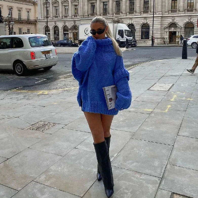 Women's Thick-Knit Oversized Roll Neck Jumper with Ribbed Hem - Royal Blue