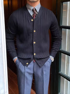 Men's Relaxed Knitted Cardigan with Button Front for Cool Evenings