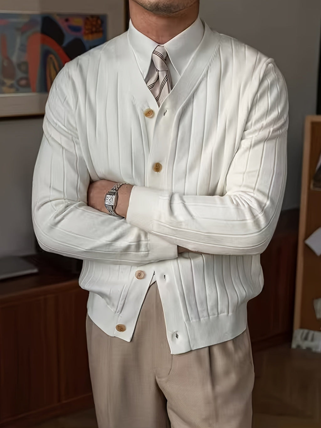 Men's Relaxed Knitted Cardigan with Button Front for Cool Evenings
