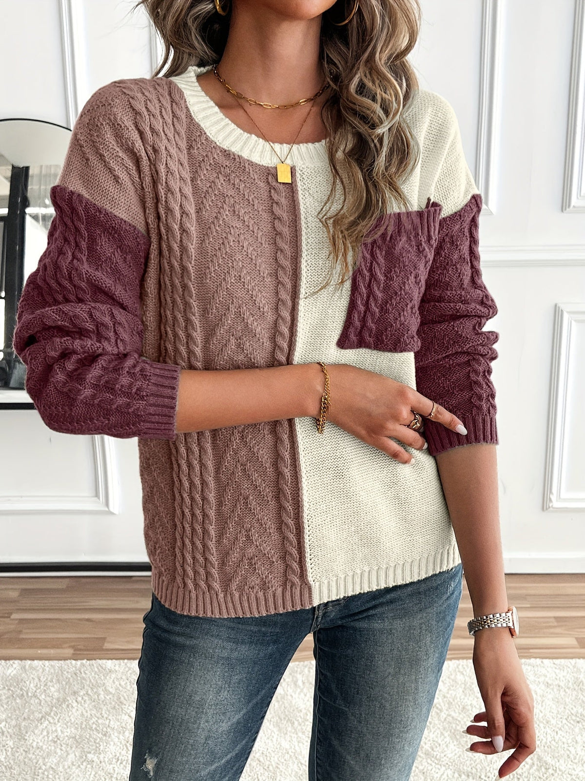 Women's Patch Pocket Cable-Knit Jumper with Two-Tone Panels