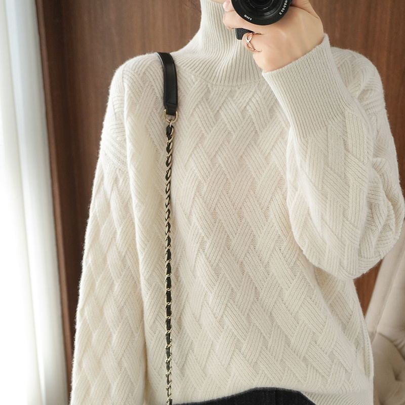 Women's Oversized Cable-Knit Polo Neck Jumper with Ribbed Collar - White