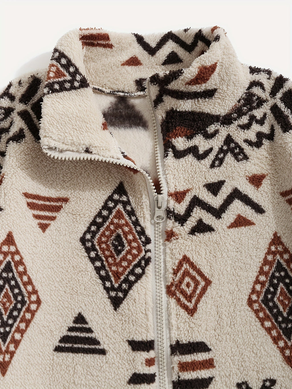 Women's All-Over Pattern Plush Jacket with Relaxed Fit and Zip