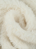 Women's Plush-Lined Winter Jacket with Close-Fitting Hood and Pockets
