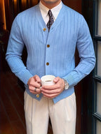 Men's Relaxed Knitted Cardigan with Button Front for Cool Evenings