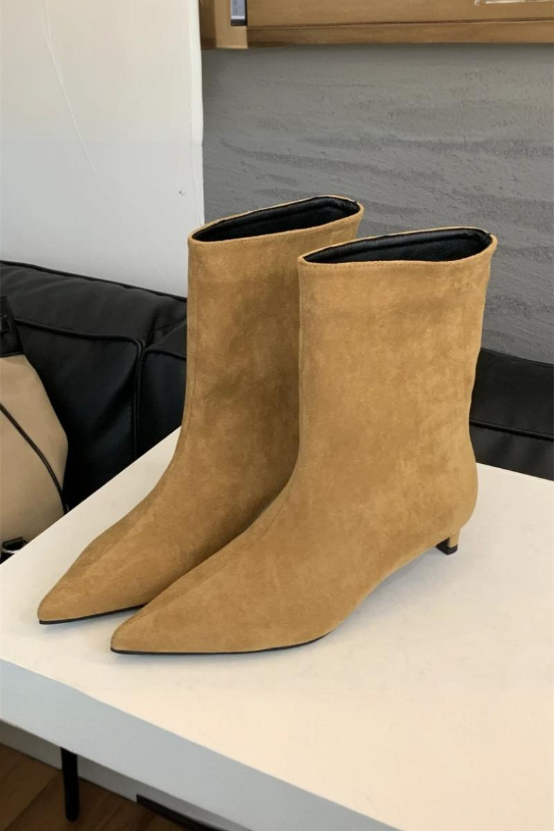 Women's Pull-On Kitten Heel Boots with Tapered Pointed Toe - Khaki
