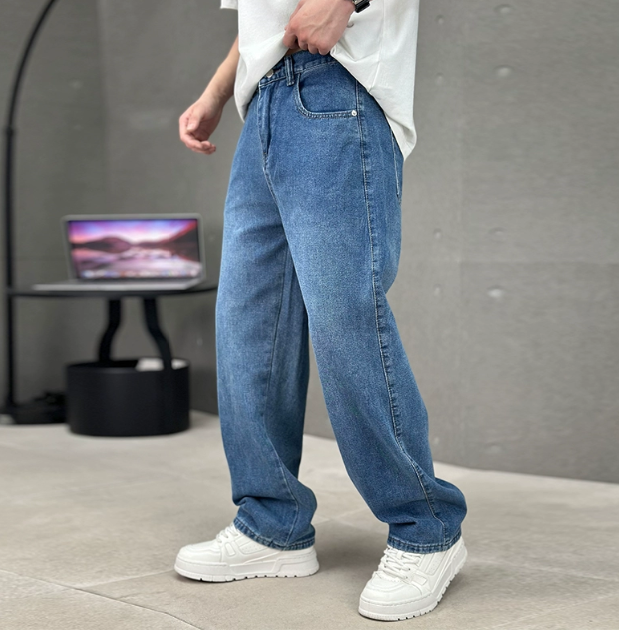 Men's Generous-Fit Straight Jeans with Five Pockets - Royal Blue