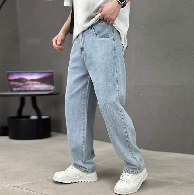 Men's Generous-Fit Straight Jeans with Five Pockets - Light Blue