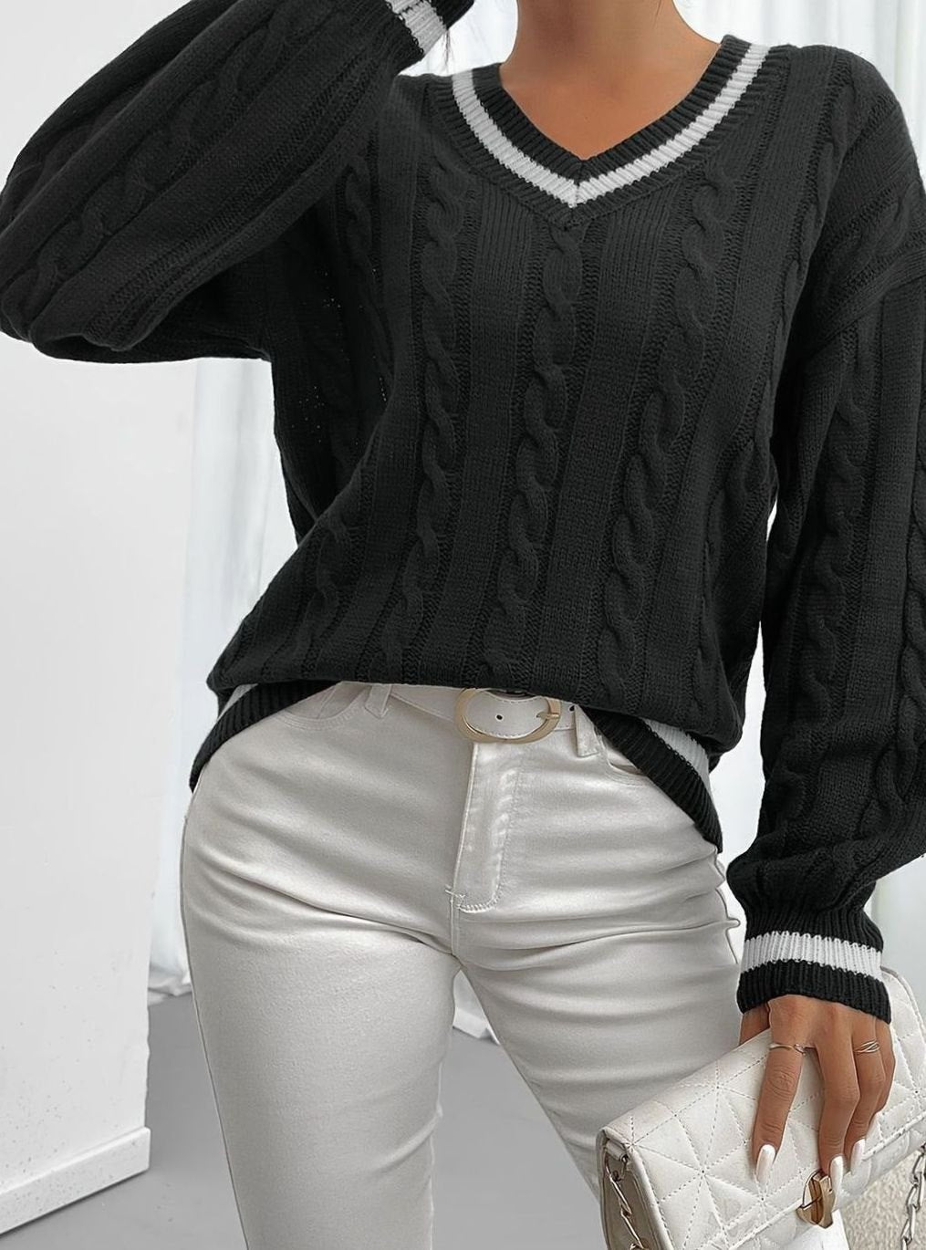 Women's Stripe-Edged V-Neck Cable-Knit Jumper