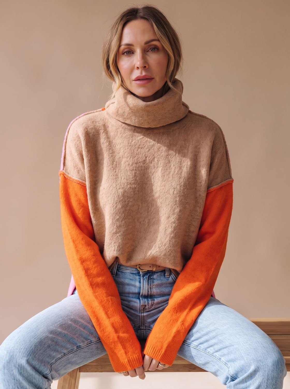 Women's Relaxed Rolled-Collar Jumper with Contrast Colour Panels