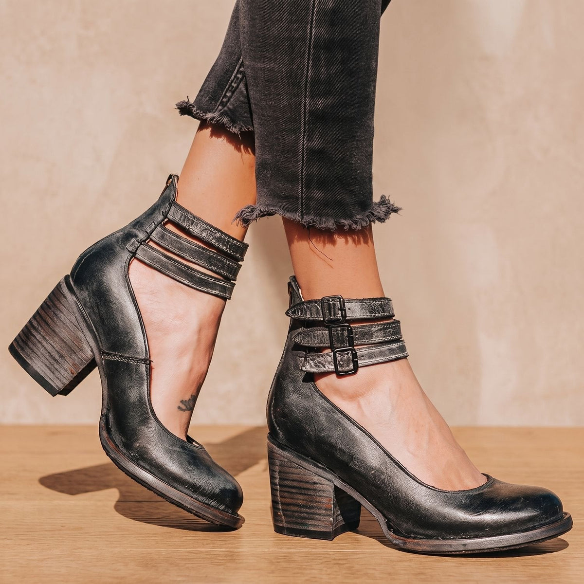 Women's Cushioned Double-Strap Boho Ankle Boots in Distressed Leather - Black