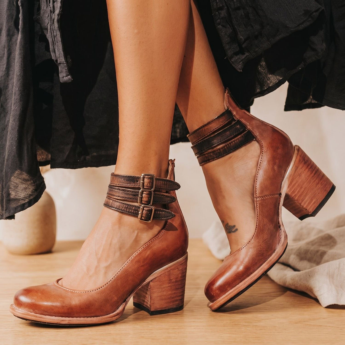 Women's Western Leather-Look Ankle Boots with Padded Footbed - Khaki