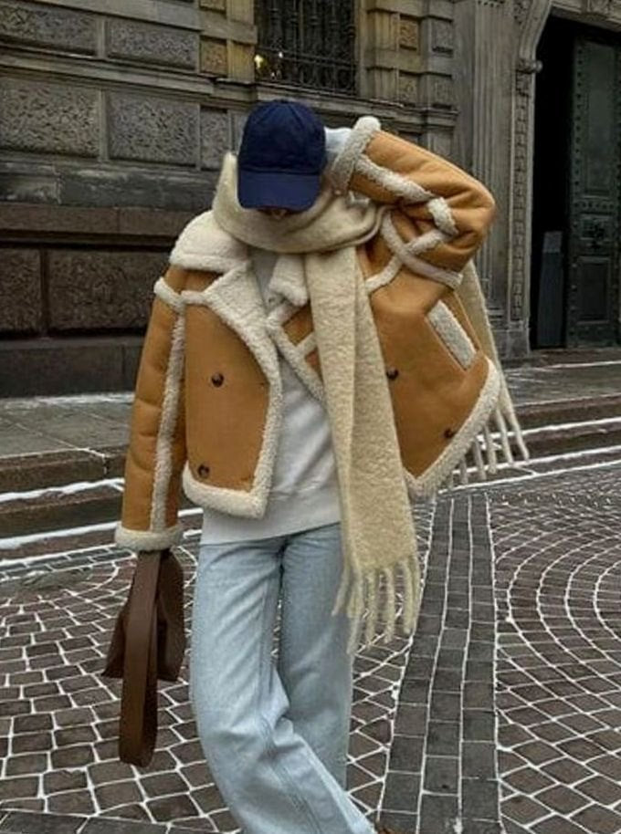 Women's Wide-Lapel Sherpa-Lined Cropped Faux Leather Jacket