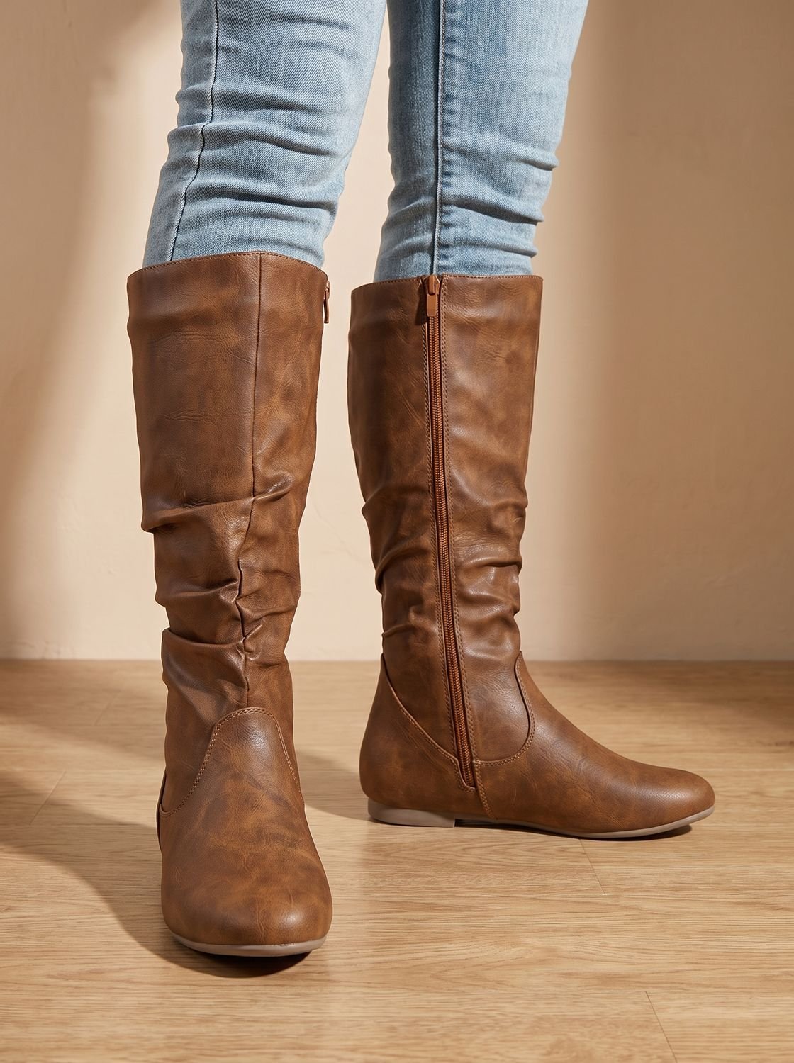 Women's Flat Knee-High Boots with Gathered Shaft and Zip Opening - Light Brown