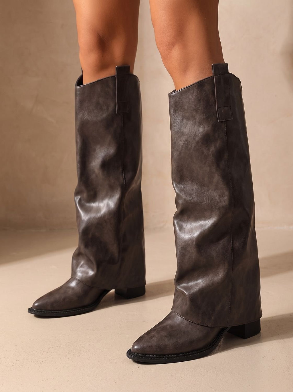 Women's Mid-Heel Western Knee-High Boots in Vintage Faux Leather