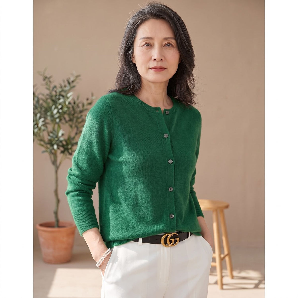 Women's Smooth Merino-Blend Knit Cardigan for Office Days - Dark Green