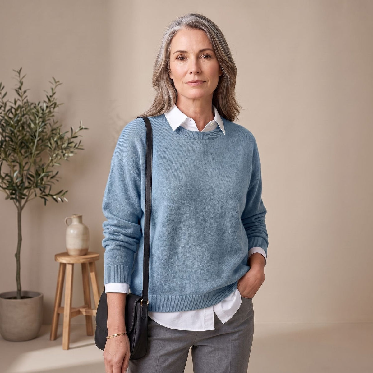 Women's Roomy Crew Neck Jumper for Smart-Casual Layering - Blue