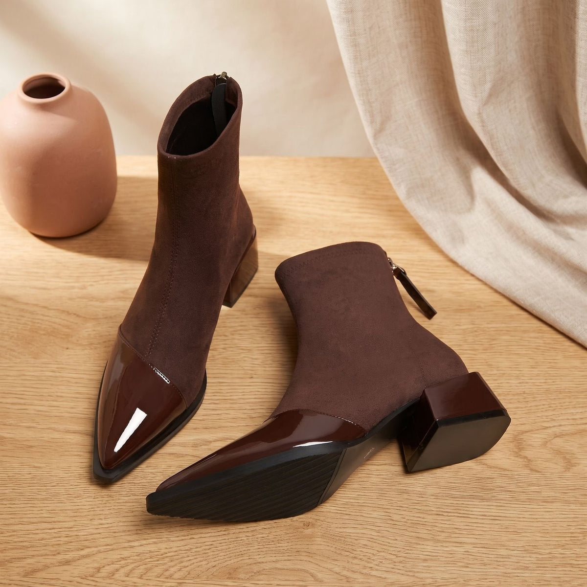 Women's Contrast-Texture Pointed-Toe Boots on a Block Heel - Brown