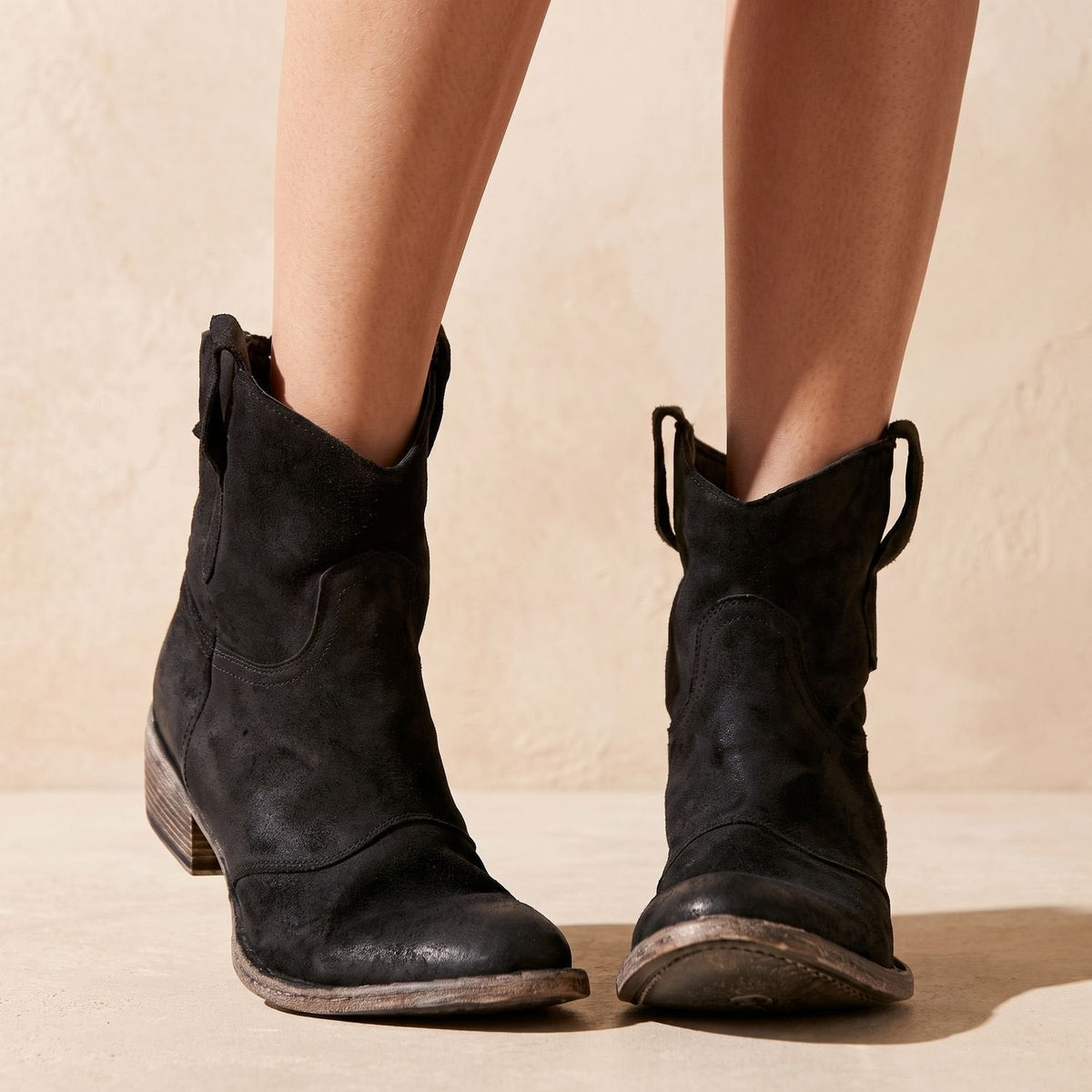 Women's Western Pull-On Short Boots in Suede with Dual Tabs - Black