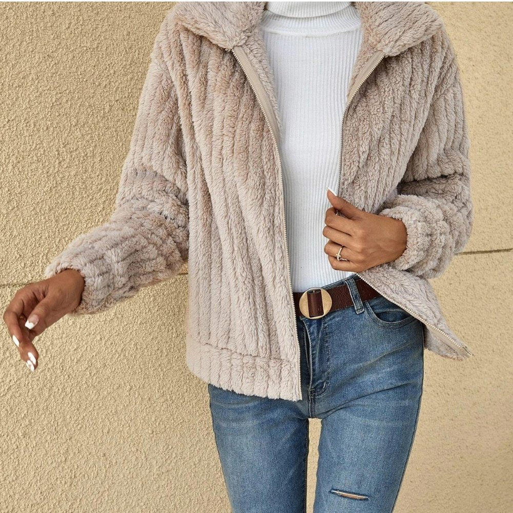 Women's Soft Plush Fleece Layering Jacket with Broad Collar